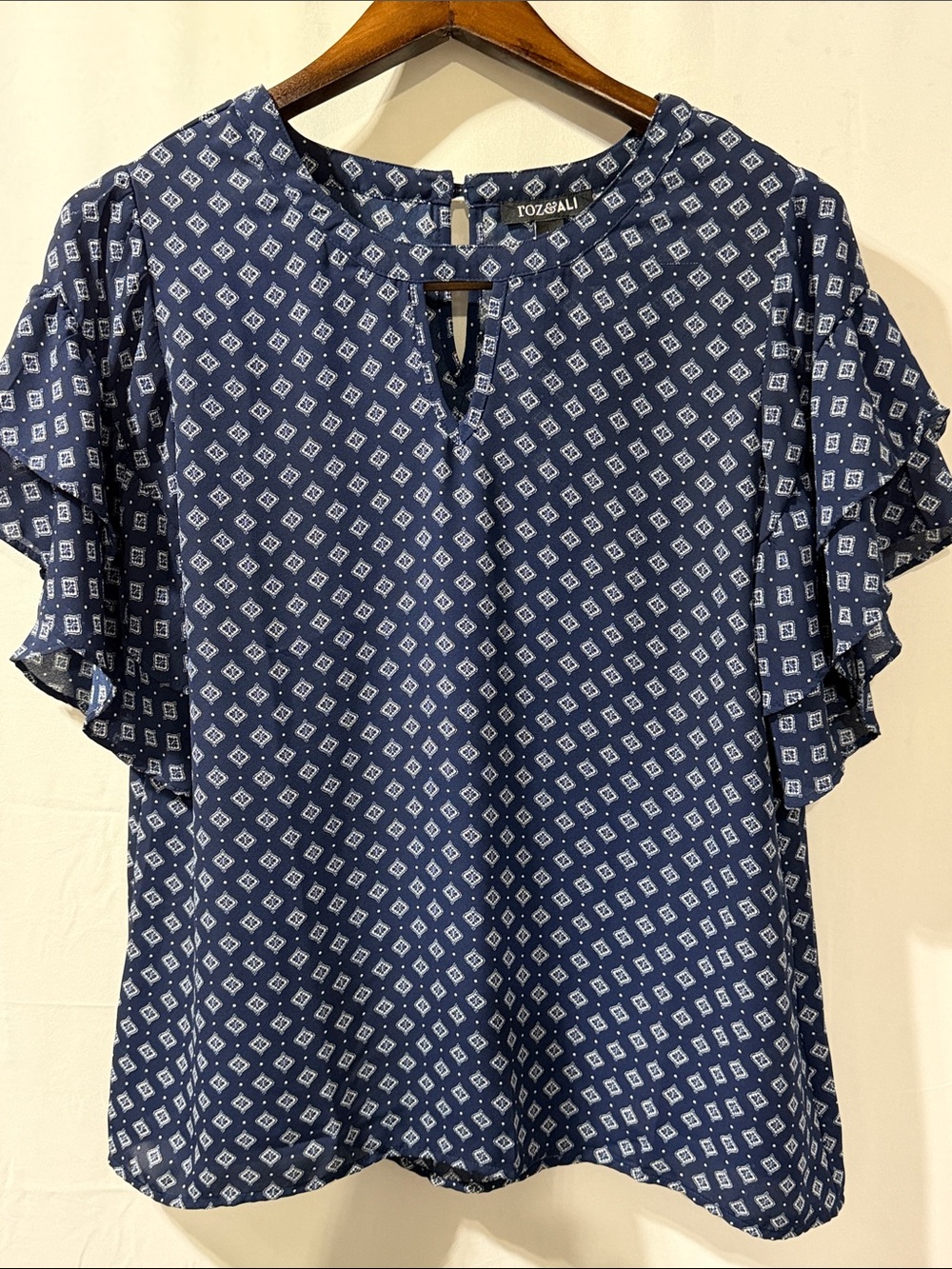 Roz & Ali Navy Diamond Print Ruffle Sleeve Top